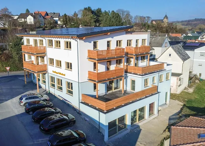 Carolinger Huettendorf